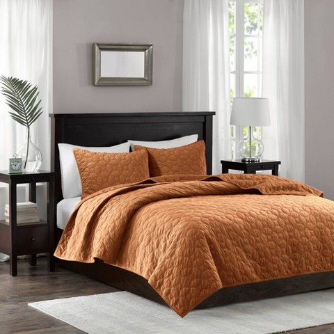 Комплект с покрывалом Madison Park 3pc Full/Queen Mercer Faux Velvet Reversible Coverlet Set Rust: Midweight Solid Bedding with 2 Shams