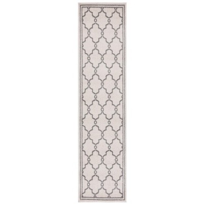 Amherst AMT414 Power Loomed Indoor Rug -Safavieh