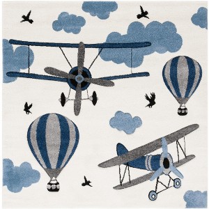 Carousel Kids CRK137 Power Loomed Indoor Rugs - Safavieh Kids - 1 of 4