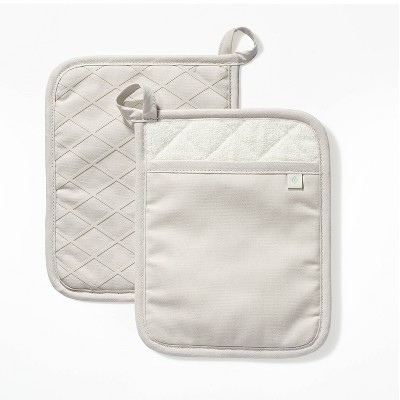 Quilted Oven Mitts Potholder Set Sage Green 4 Piece, Oven Mitts: 7 in x in, Potholders: 7 in x 7 in