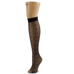 Memoi Women's Femi-O Eyelet Lace Knee High Socks - 1 of 2