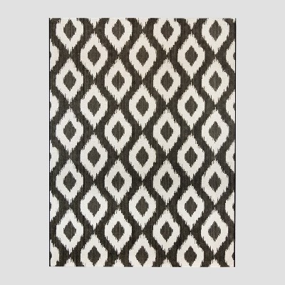 5' x 7' Diamond Ikat Outdoor Rug Black - Threshold™