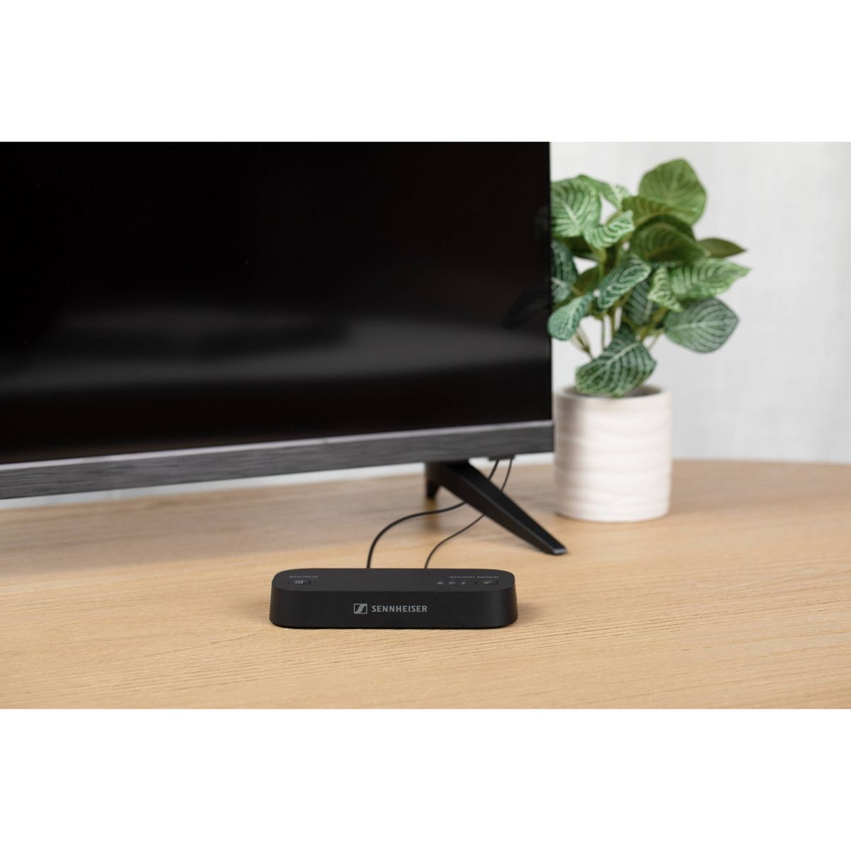 Sennheiser BTA1 TV Transmitter - thumbnail 8