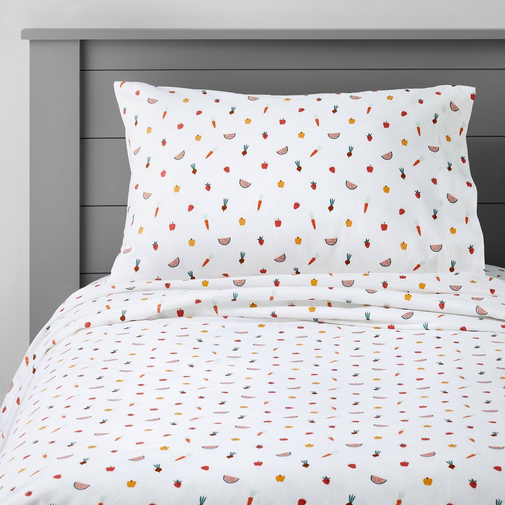 Toddler Fruit Cotton Sheet Set - Pillowfort