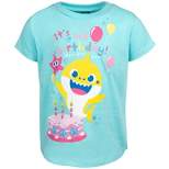 Pinkfong Baby Shark Daddy Mommy Graphic T-Shirt Yellow