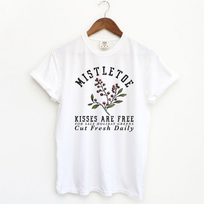 Simply Sage Market Women's Mistletoe Kisses Are Free  Short Sleeve Garment Dyed Tee