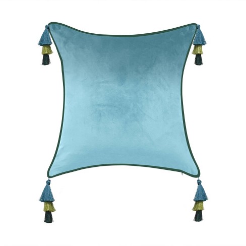 Velvet pillow with outlet tassels