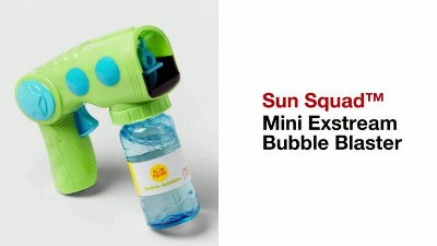 Sun Squad Light-Up Bubble Blaster Green