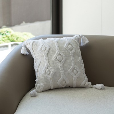 Handwoven Bohemian Tufted Cotton 17" Pillow Cover with Tassel Corners, White