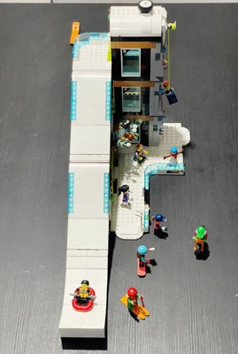 LEGO City Ski and Climbing Center Building Toy Set, 3-Level Building with a  Ski Slope, 8 Minifigures and 2 Animal Figures for Imaginative Winter