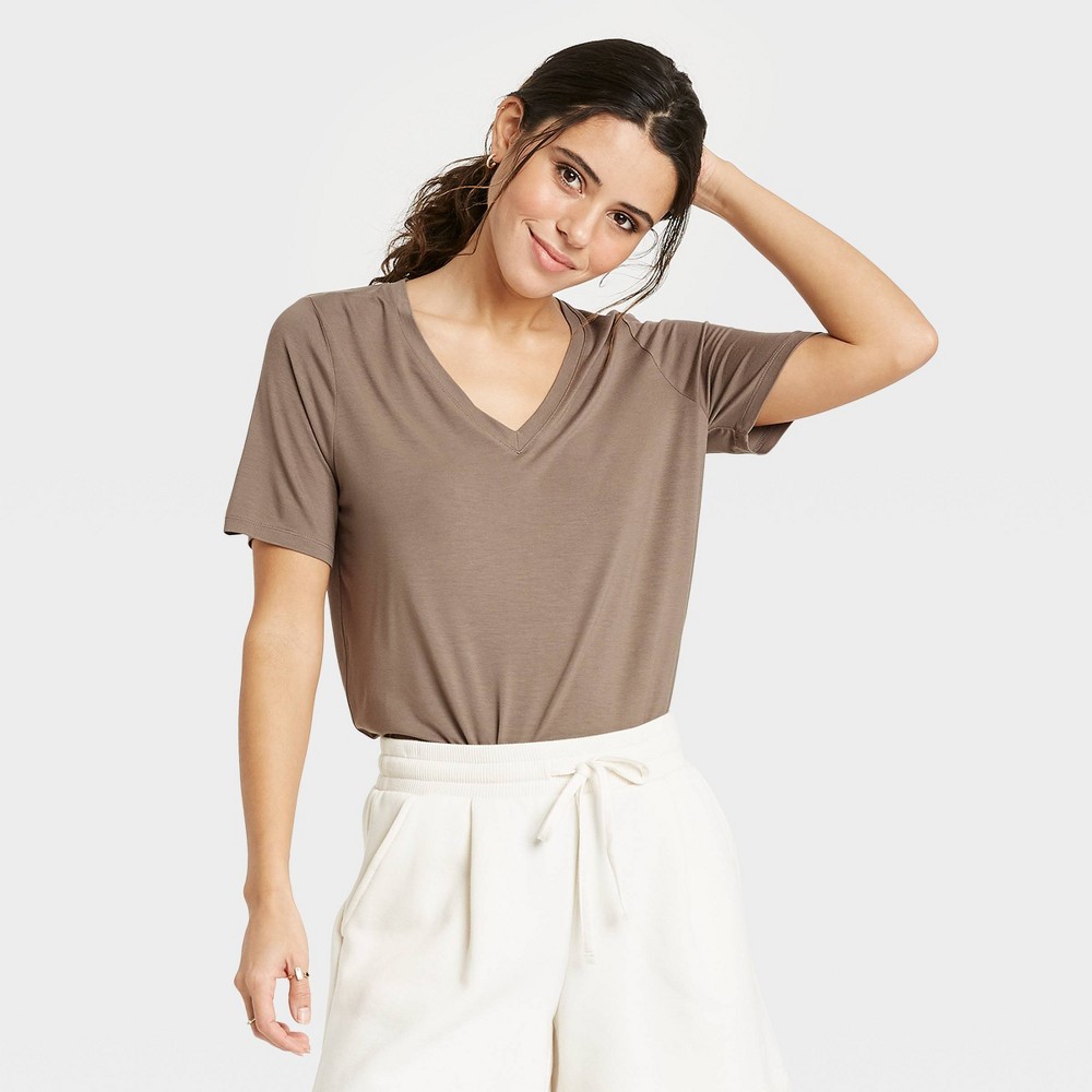 case of 6 Women's Short Sleeve V-Neck T-Shirt - A New Day Rubble Brown L