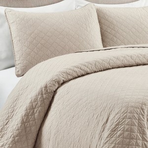 Lush Decor Ava Diamond Oversized Cotton Quilt Set - 1 of 4