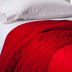 Twin Triangle Stitch Quilt Red - Pillowfort