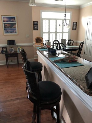 Guest review image 1 of 2, zoom in