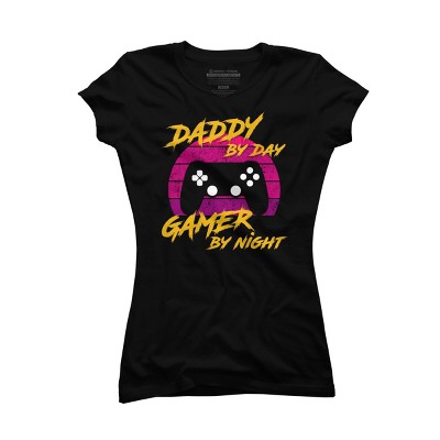 Junior's Design By Humans Daddy By Day Gamer By Night By thriftjd T-Shirt