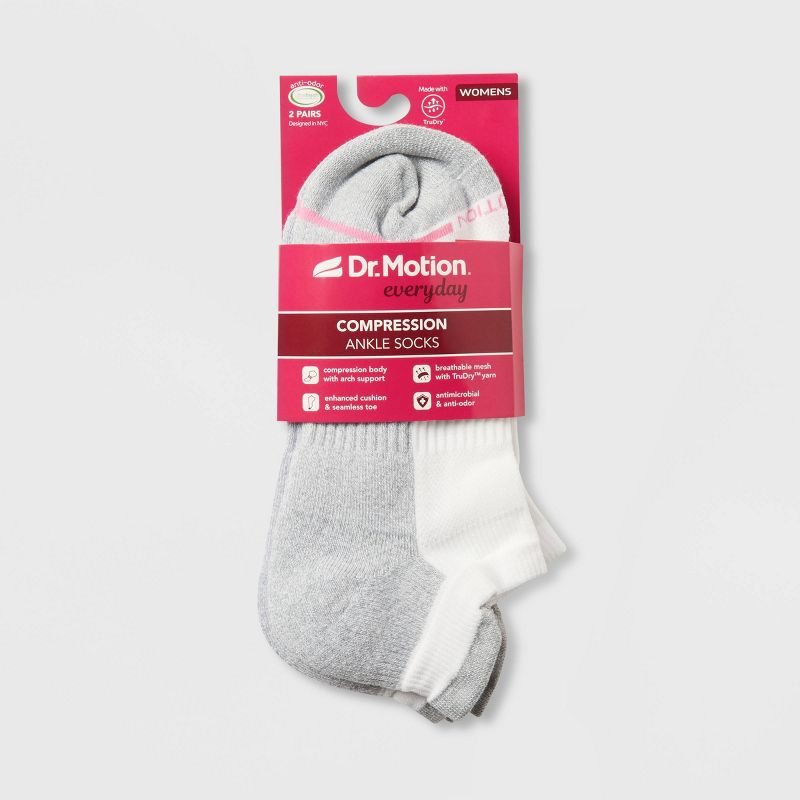 Dr. Motion Women's 2pk Mild Compression Ankle Socks 4-10, 3 of 4