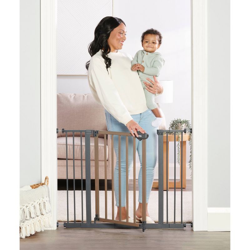 Regalo Heritage &#38; Home Multi-Style Safety Gate, 3 of 6