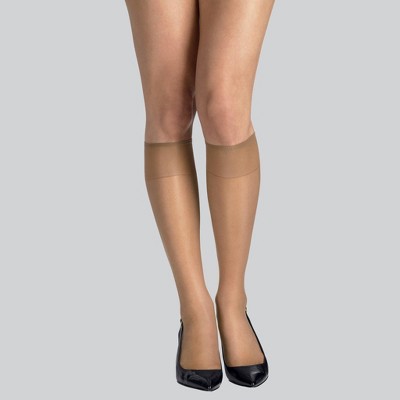Hanes Silk Reflection Women's Reinforced Toe 6pk Knee Highs One Size