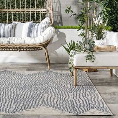 Chevron Waves Blue Synthetic Indoor/Outdoor Rug, 5'3" x 7'6"