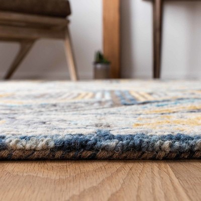Handmade Gray Wool Round Tufted Rug, 47 inches