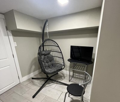 Guest review image 1 of 3, zoom in