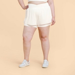 Blogilates Women's Criss Cross Run Shorts - 1 of 4