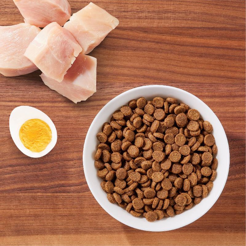 IAMS Proactive Health with Chicken Senior Premium Dry Cat Food, 2 of 6