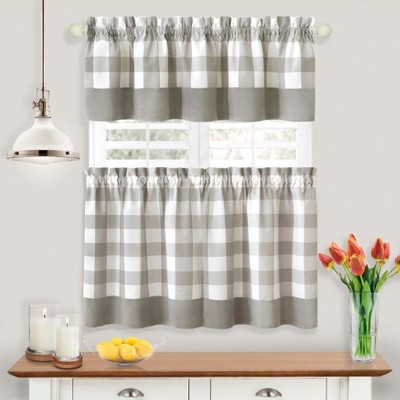 BrylaneHome Hunter Kitchen Set