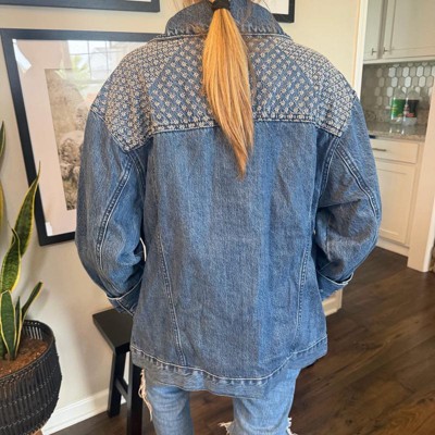 Women's Relaxed Embroidered Denim Jacket - Universal Thread