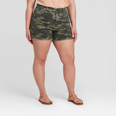 plus size camo shorts