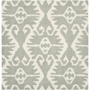 Wyndham WYD323 Hand Tufted Indoor Rugs - Safavieh - 1 of 4