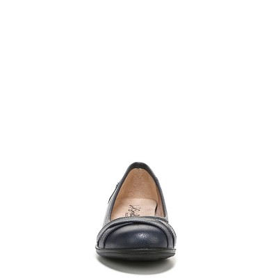 LifeStride Ballerina Notorious Donna - Scarpe Basse In Ecopelle Navy, Taglia 38.5 EU, Con Plantare Active Arch, Tacco 2,5 Cm