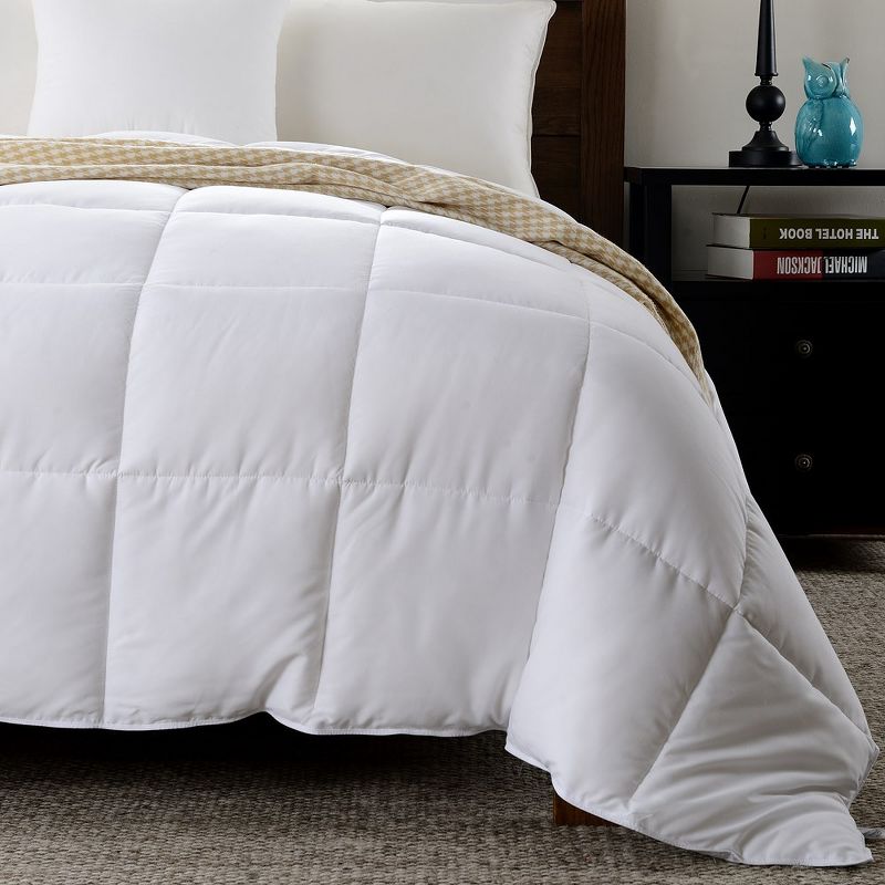 Cheer Collection Luxurious Down Alternative All Season Comforter (White), 3 of 10