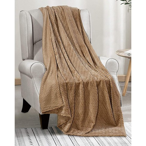 Oversized Super Cozy And Extra Heavy Chevron Braided Blanket 50