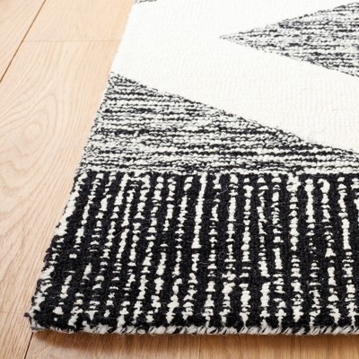 Casablanca Black and White Handmade Wool Shag Rug