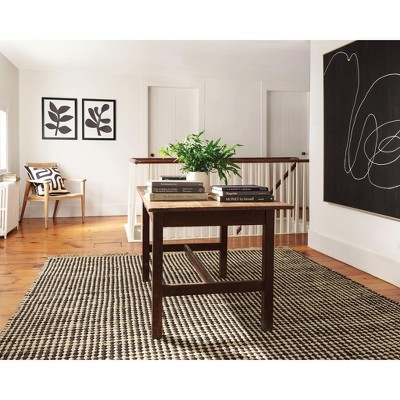 Kuba Black and Ivory Handwoven Jute 2' x 3' Rug