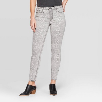 ladies gray jeans