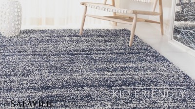 Navy and Ivory Hand-Knotted Shag Area Rug 4' x 6'