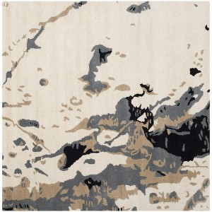 Bella BEL117 Hand Tufted Area Rug  - Safavieh - 1 of 3