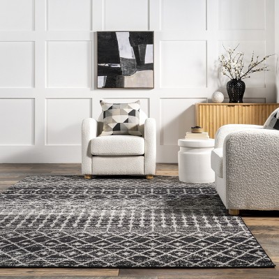 Handmade 6' Black Geometric Synthetic Square Area Rug