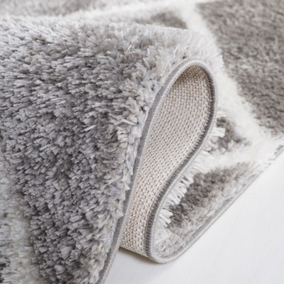 Tahoe 4' x 6' White and Grey Geometric Shag Rug