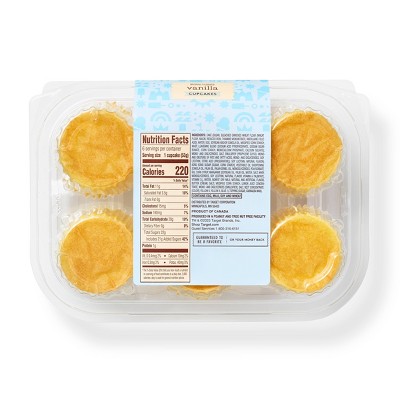 Summer Classic Vanilla Cupcakes - 11.2oz/6ct - Favorite Day™