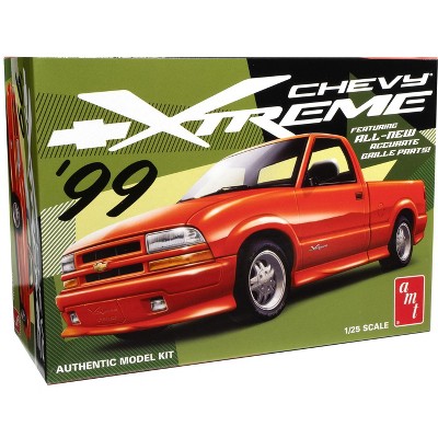 Skill 2 Model Kit 1999 Chevrolet S-10 Xtreme Pickup Truck 1/25 Scale Model by AMT