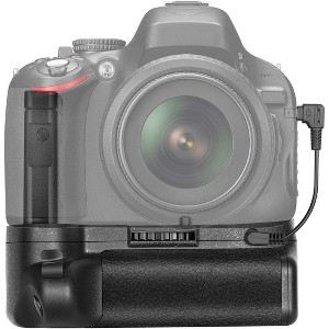 Neewer Pro Battery Grip for Nikon D5100 5200 DSLR Camera Compatible with EN-EL14 Batteries - 1 of 4