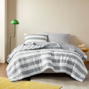 3Pcs Stripe Pattern Soft & Fluffy Comforter Set, Lightweight Fabric Trendy Design Bed Set with Matching Shams for Year-Round Use - 1 of 4