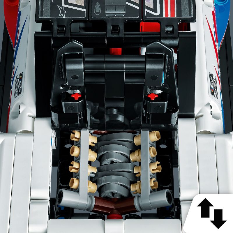 LEGO Technic NASCAR Next Gen Chevrolet Camaro ZL1 Set 42153, 4 of 8