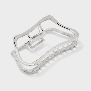 Wavy Metal Claw Hair Clip - Universal Thread™ - 1 of 2