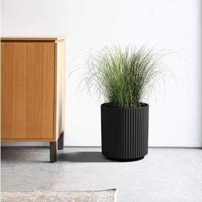Veradek Demi Series 16" Black Plastic-Stone Round Planter