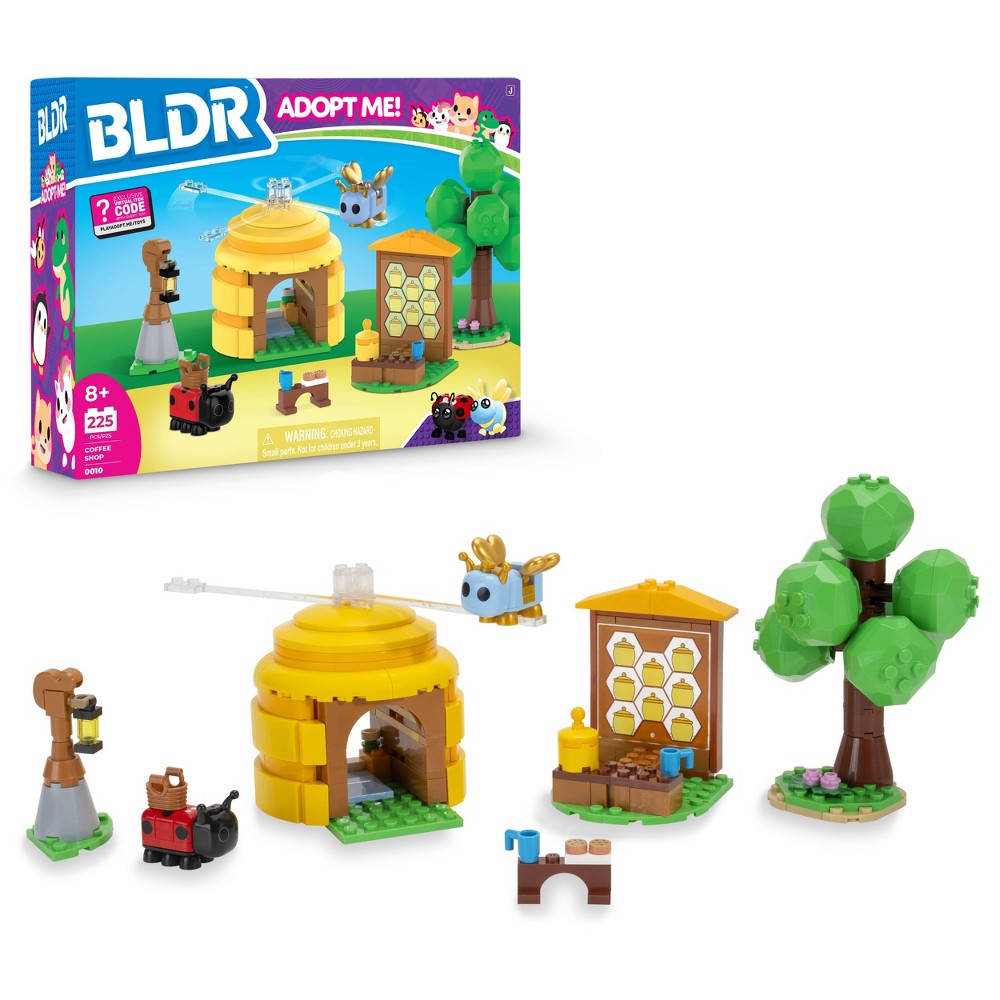 Adopt Me! Coffee Shop Interior with Queen Bee Building Set - 225pc