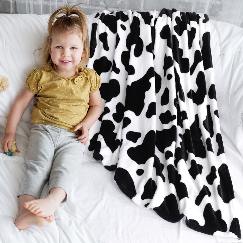 PiccoCasa 300GSM Cow Printed Fleece Flannel Throw Blanket Black and White 1 Pc, 3 of 5